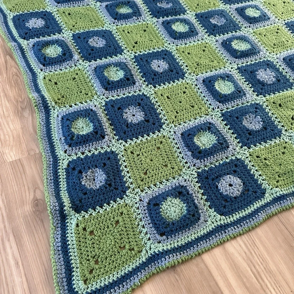 Vintage Granny Square Crochet 3D Rose Afghan 58 x 44 Green Blue Throw‎ Cottage